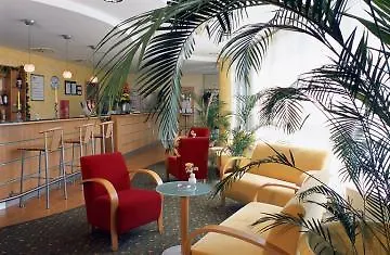 Sunday Hotel